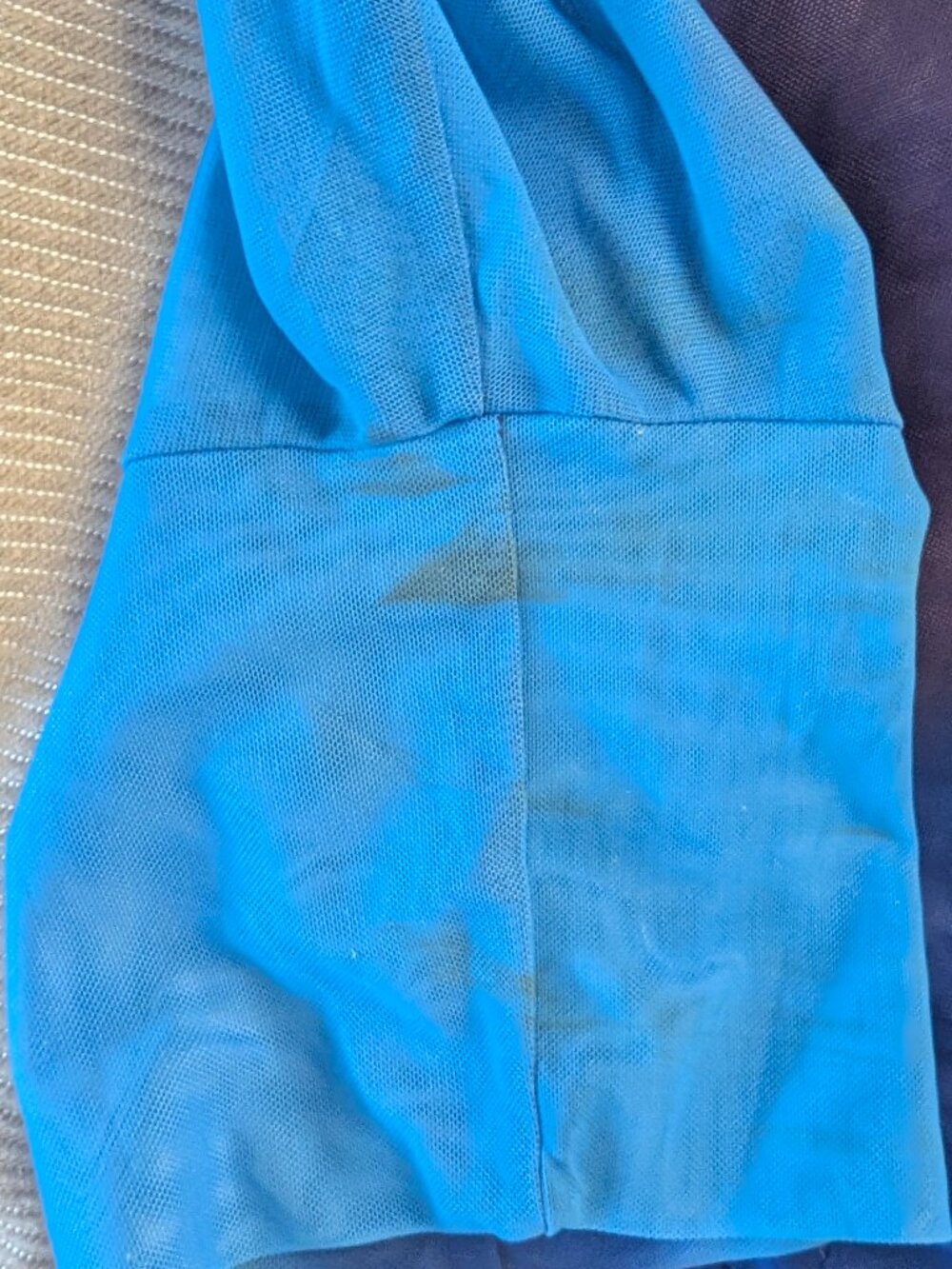 Colorful mesh top - Picture 3 of 4